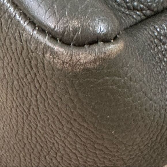 Forest Green Leather Shoulder bag~Made in Italy~Clean interior ~1 zipped pocket - Picture 9 of 14